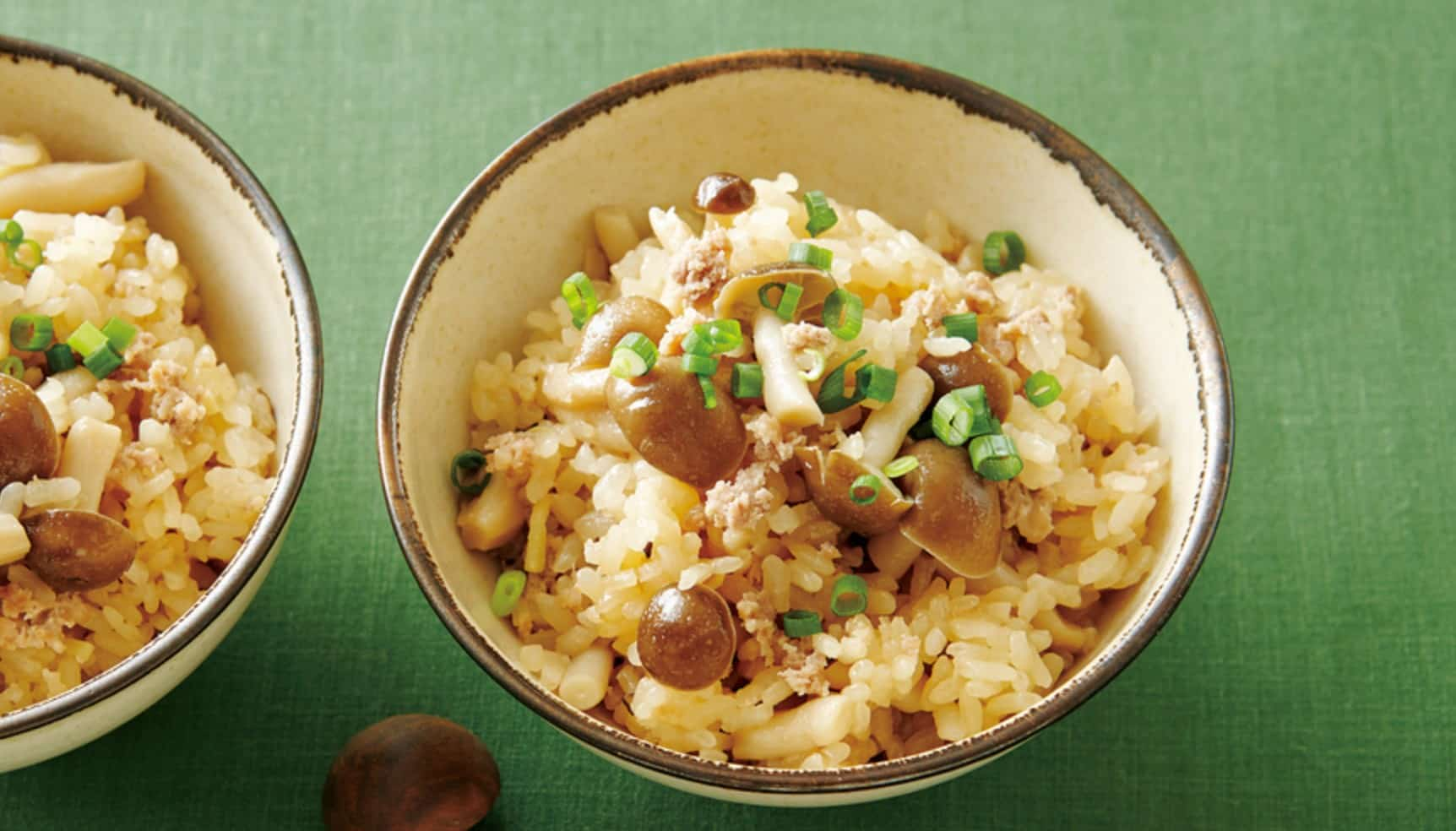 豚ひき肉としめじの炊き込みご飯