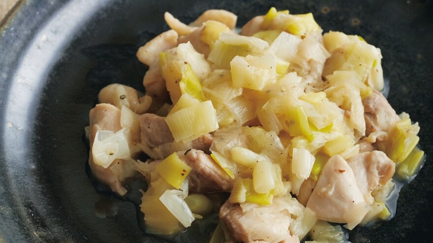 ねぎと鶏肉の塩炒め