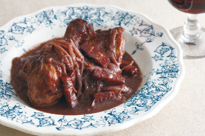 鶏の赤ワイン煮 ～コック・オ・ヴァン～