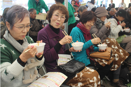 試食の様子