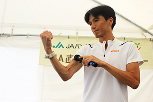 レクチャーする河村さん