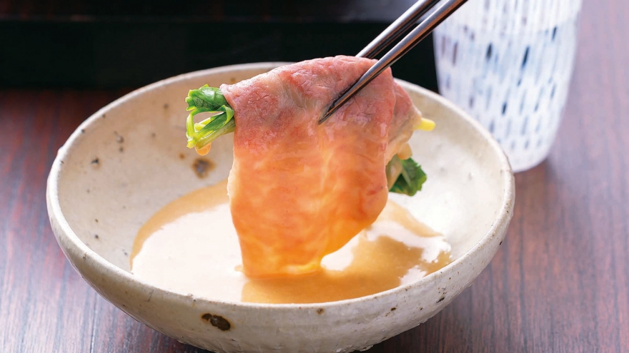 牛肉とせりのしゃぶしゃぶ