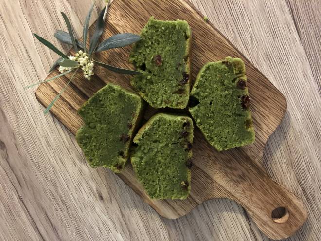 青汁とレーズンバターのバウンドケーキ