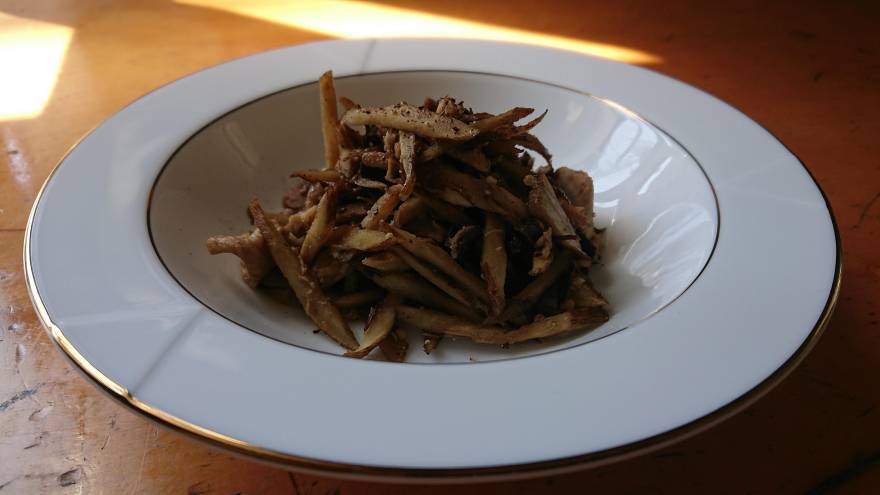 ゴボウとツナの濃厚炒め