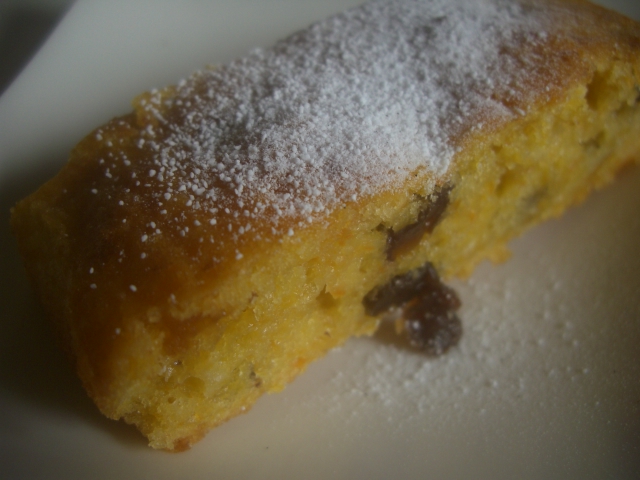 レーズン入りキャロットケーキ