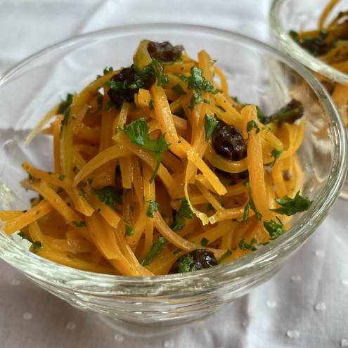 レーズン バター風味のにんじんとパセリのサラダ レシピ みんなのきょうの料理 おいしいレシピや献立を探そう