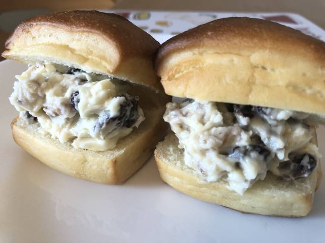 レーズンアンドバタークリームのパヴェサンド