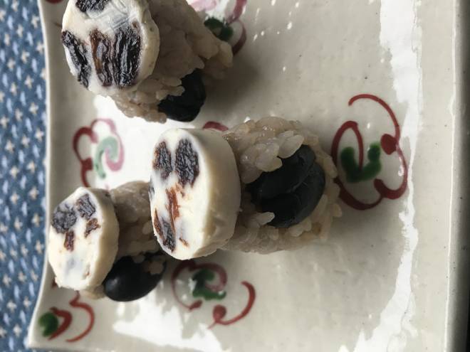 黒オリーブ飯にぎり