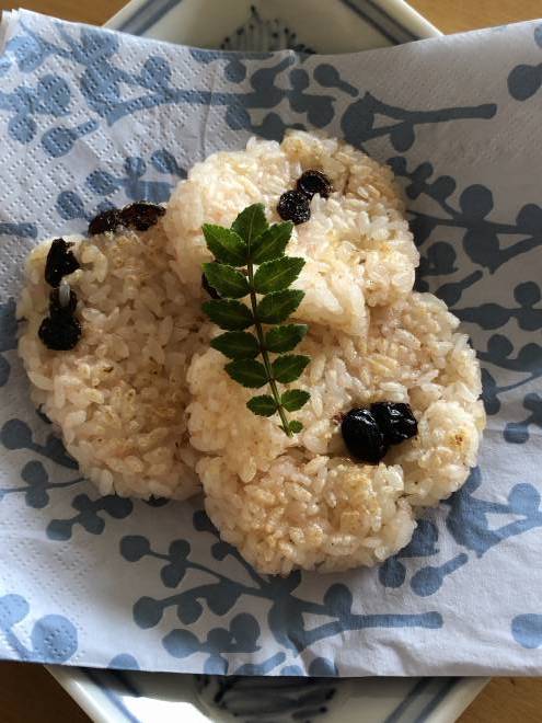 レーズンと明太子の焼きおにぎり