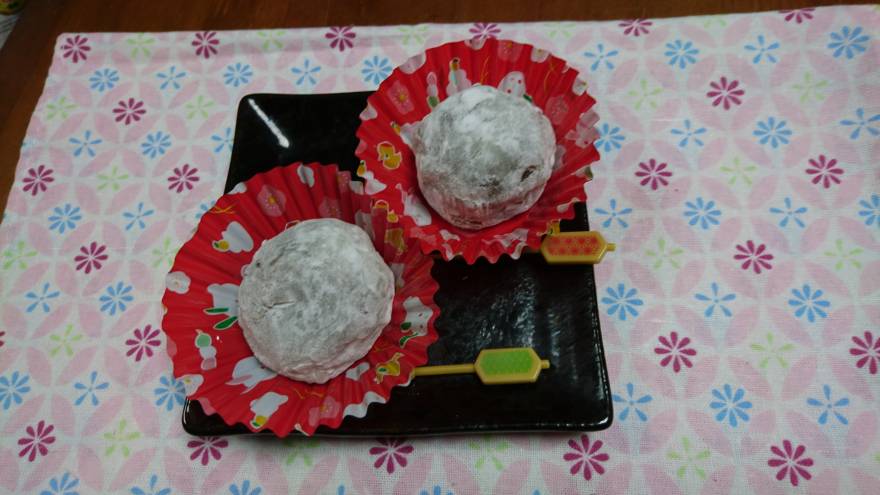 くるみとレーズンアンドバター大福