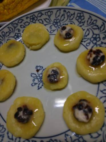 小岩井 バターレーズンとキタアカリのおやき