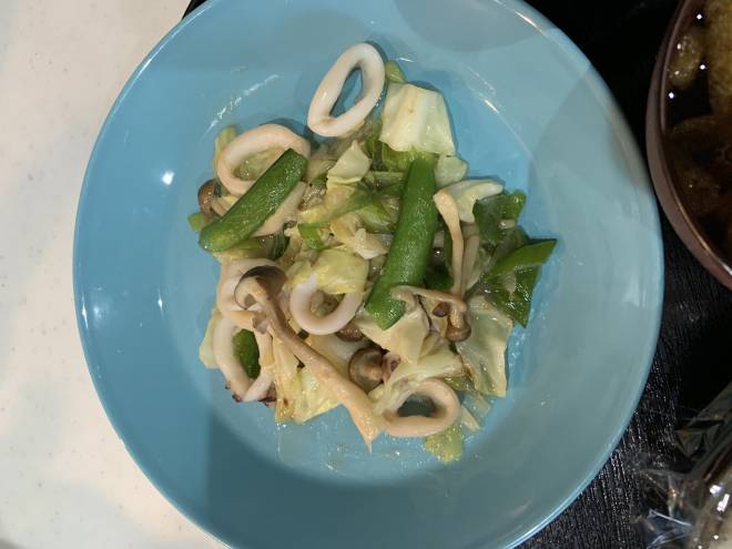 イカとキャベツの中華炒め