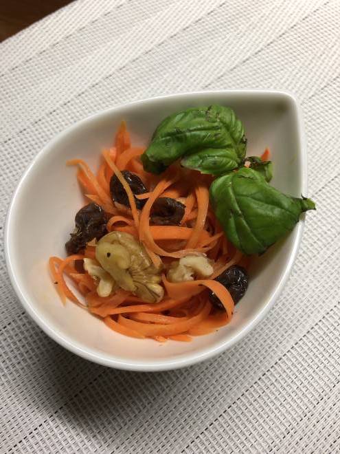 コクあるにんじんサラダ