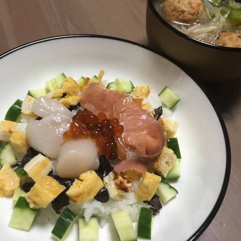 華やかに散らし寿司