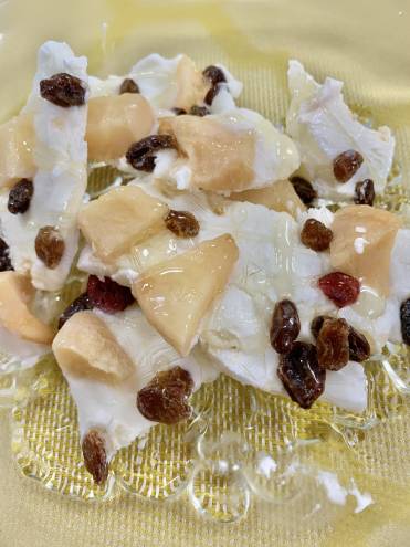 簡単ヘルシー　みりんシロップのヨーグルトバーク