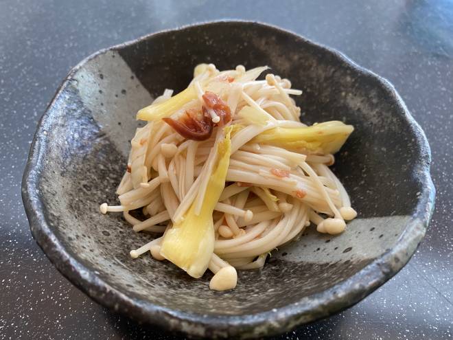 エノキとセロリの梅和え