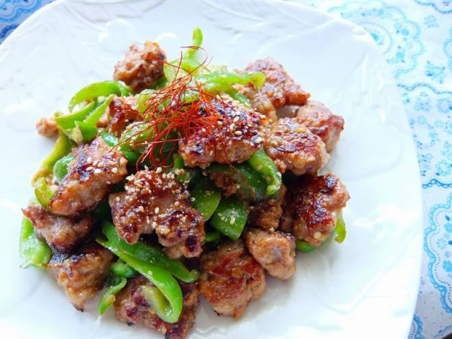 豚みりボールとピーマンの味噌炒め