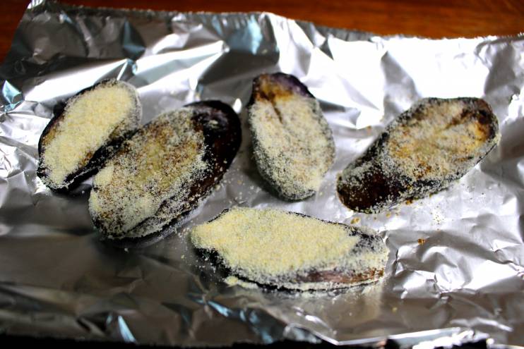 焼き茄子のおからパウダー添え