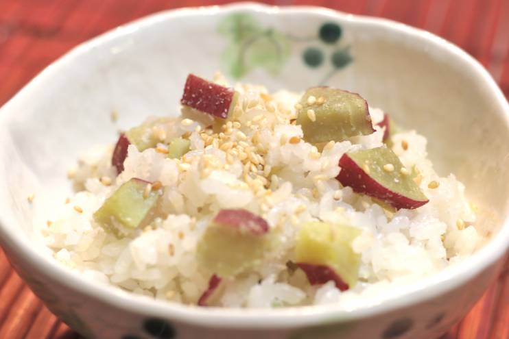 食物繊維たっぷり！おから入りさつまいもご飯