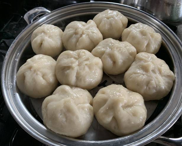 おからが入ったホカホカ豚まん