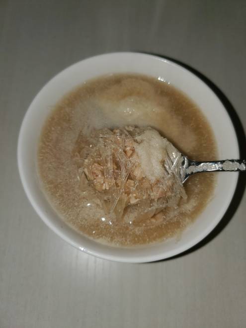 ひきわり納豆と緑豆春雨、おからパウダー入りお味噌汁