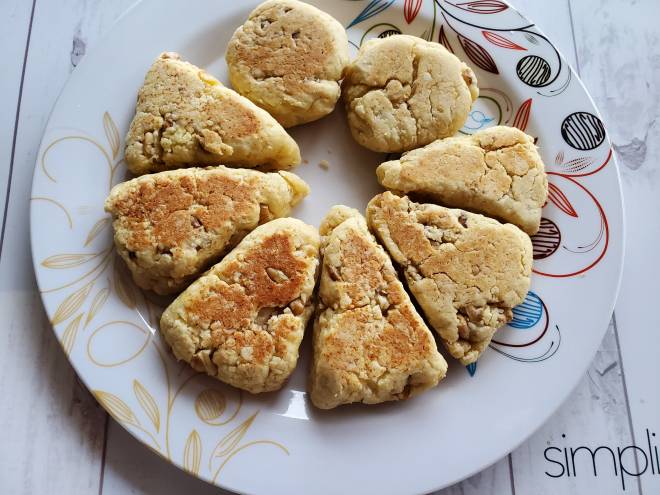 本みりんでしっとりフライパンで作るクルミ入りスコーン