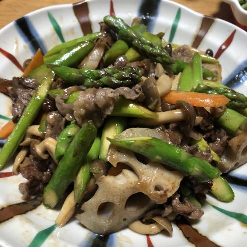 牛肉とアスパラとはすのオイスターソース炒め