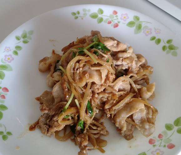 豚肉ともやしの生姜蒸し