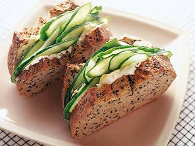 クリームチーズ・きゅうりサンド