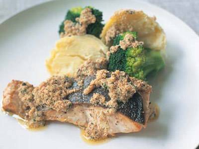 さけのたらこソースがけ