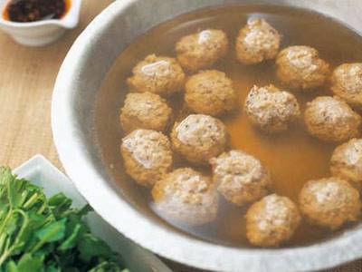 いか入り豚だんごのエスニック鍋