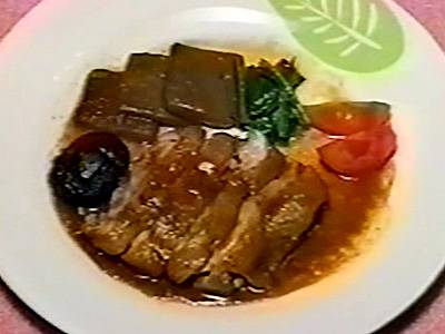 鶏肉とこんにゃくの赤ワイン煮