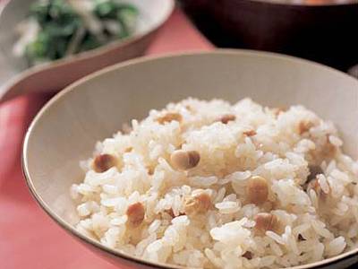 炒り大豆と胚芽米ご飯