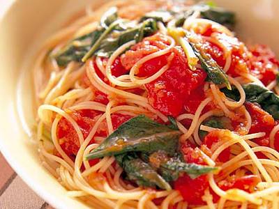 ルッコラとトマトのスパゲッティ