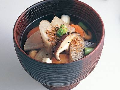 たっぷり根菜汁