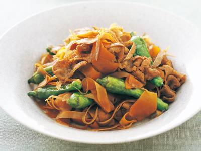 豚肉とヒラヒラ野菜の黒酢煮