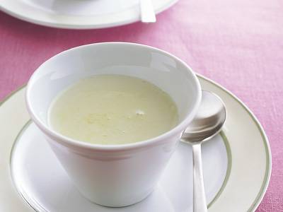 グリンピースのクリームスープ