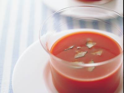 トマトジュースとレモンのスープ