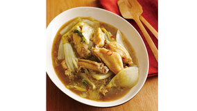 鶏手羽と白菜のスパイス煮