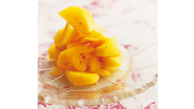 柿とあんず酒のマリネ