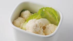 カリフラワーのドレッシングマリネ