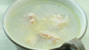 聖護院かぶと鶏肉のしょうがスープ