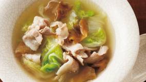 豚肉と白菜の中国風スープ