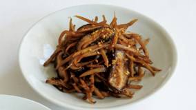 ごぼうとしいたけのナムル