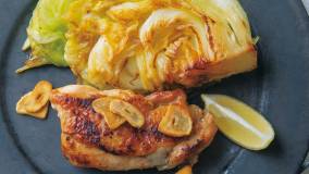 春キャベツと鶏肉のガーリックステーキ