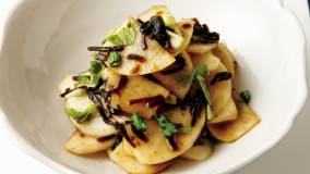 かぶの塩昆布あえ