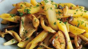 きのことたまねぎのパスタ