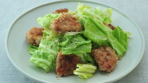 豚竜田と春キャベツのレモンマヨ和え