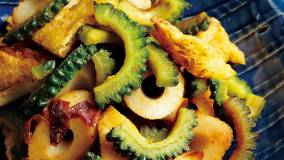 ゴーヤーとちくわのカレー炒め