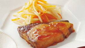 切り身魚の梅照り焼き